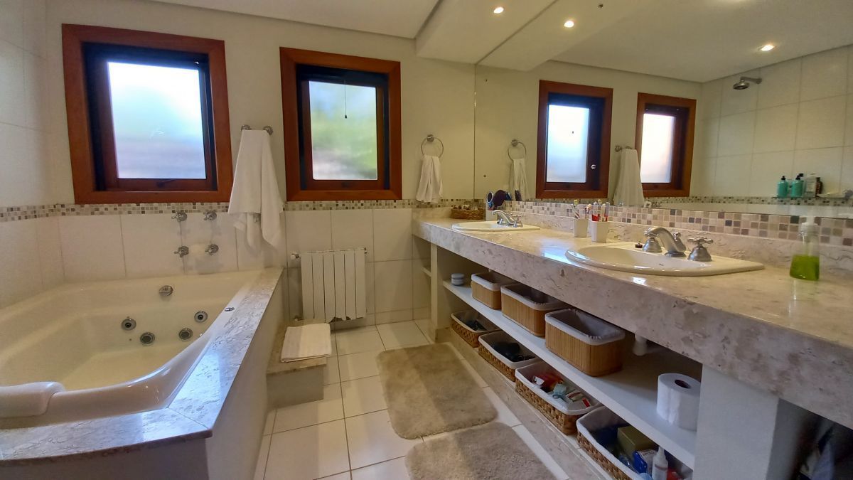 Casa de luxo no Condomínio Lagos de Gramado