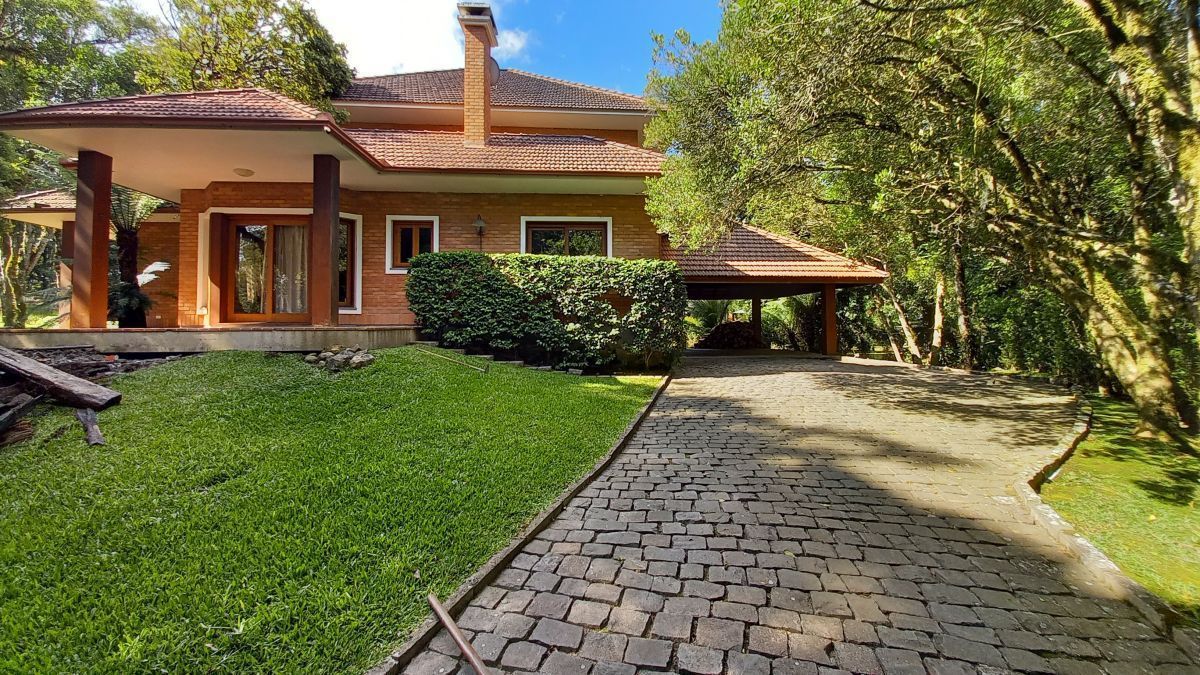 Casa de luxo no Condomínio Lagos de Gramado