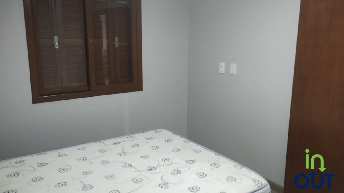 Casa semimobiliada com 2 quartos no bairro Vale dos Pinheiros, em Gramado