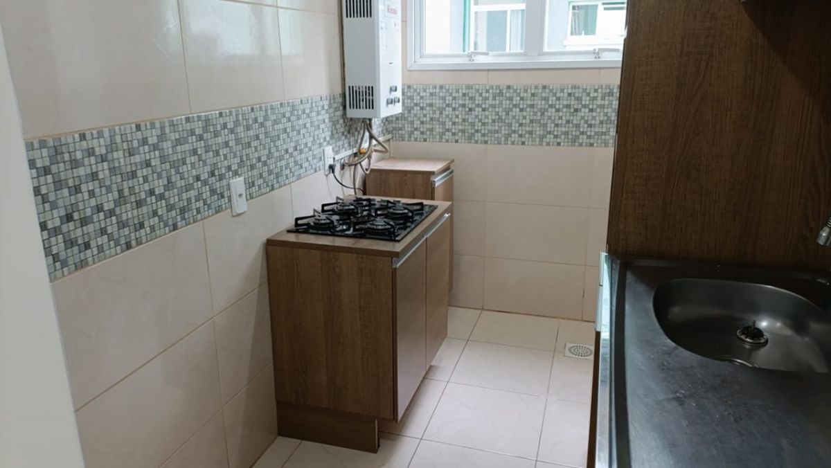 Apartamento com 2 quartos em condomínio fechado, em Canela