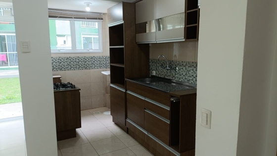 Apartamento com 2 quartos em condomínio fechado, em Canela