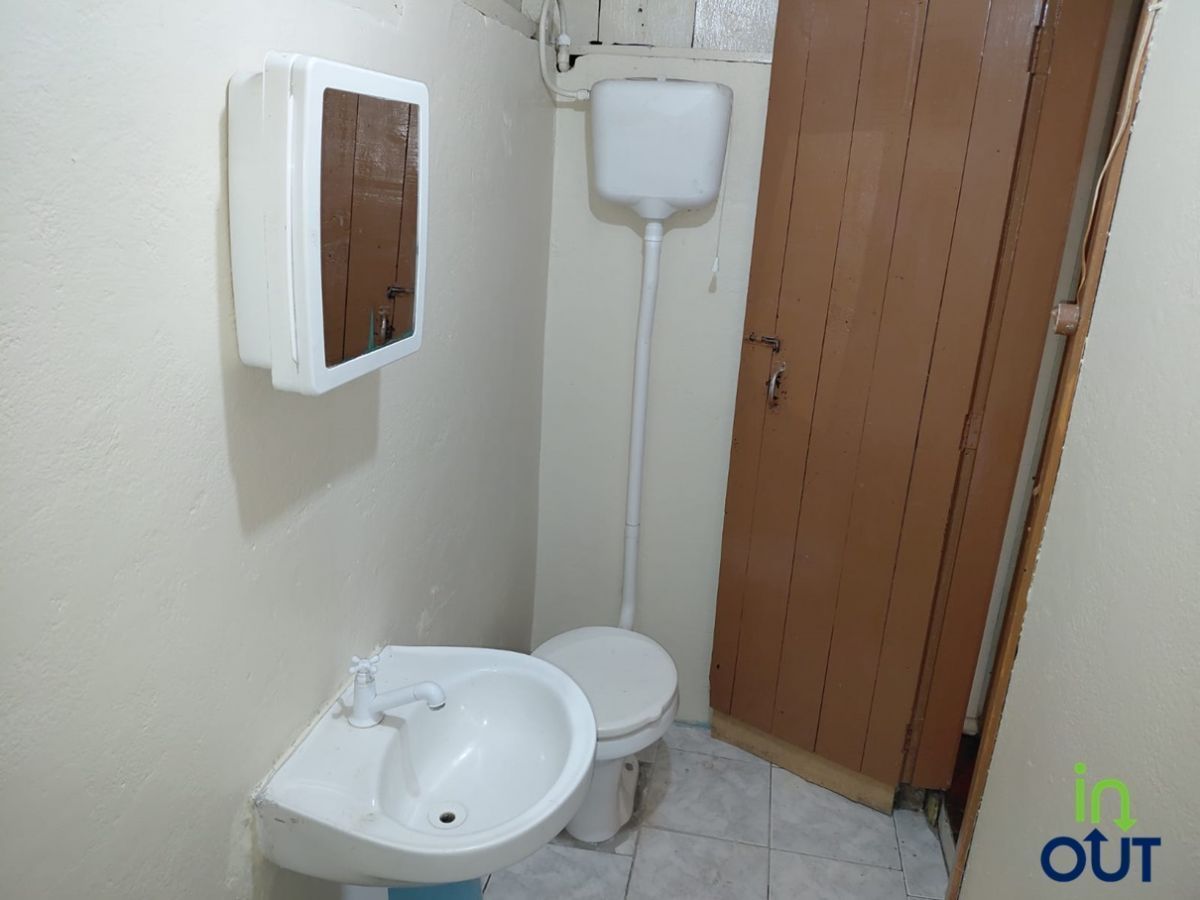 Casa de madeira com 2 quartos no bairro Moura em Gramado