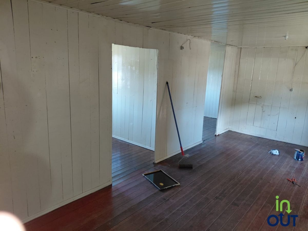 Casa de madeira com 2 quartos no bairro Moura em Gramado