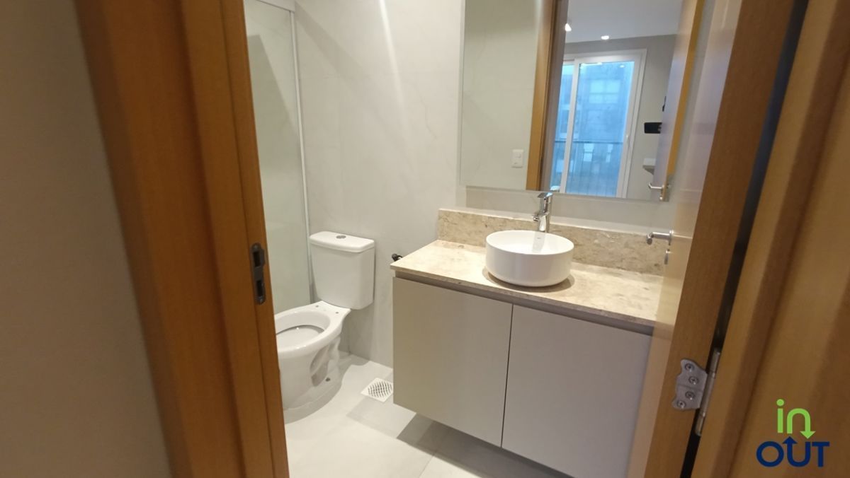 Apartamento novo semimobiliado com suíte no centro de Canela