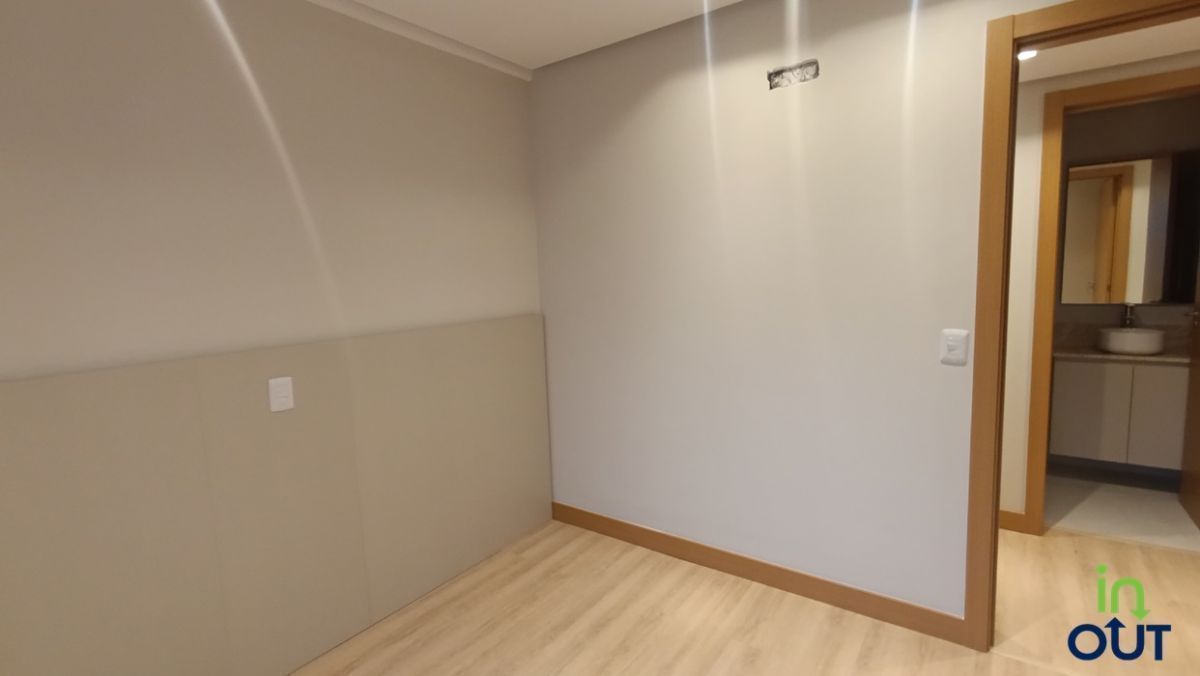 Apartamento novo semimobiliado com suíte no centro de Canela