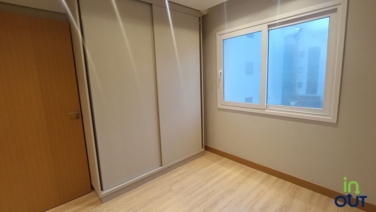 Apartamento novo semimobiliado com suíte no centro de Canela