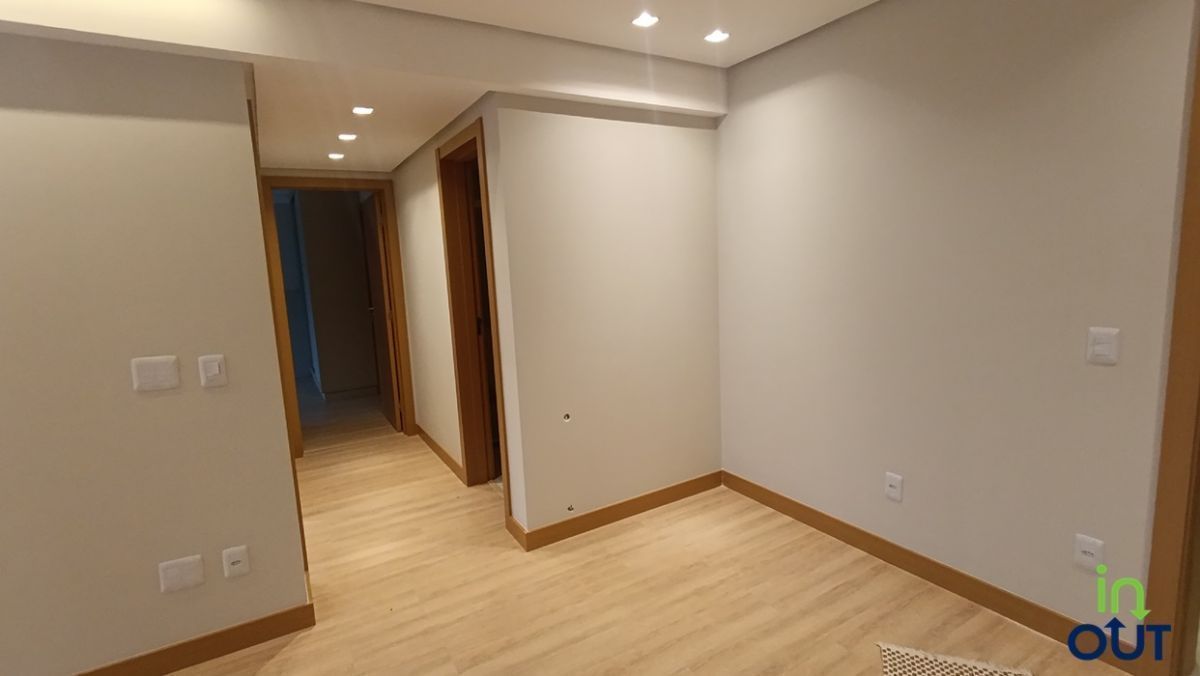 Apartamento novo semimobiliado com suíte no centro de Canela