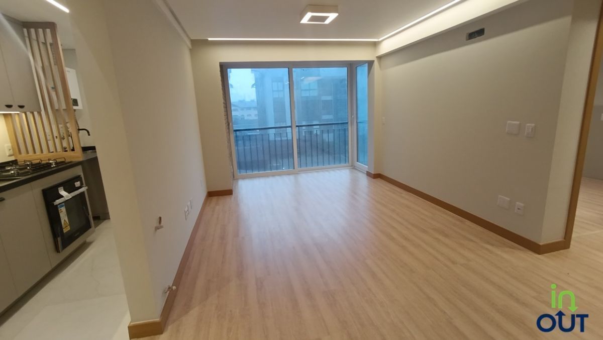 Apartamento novo semimobiliado com suíte no centro de Canela