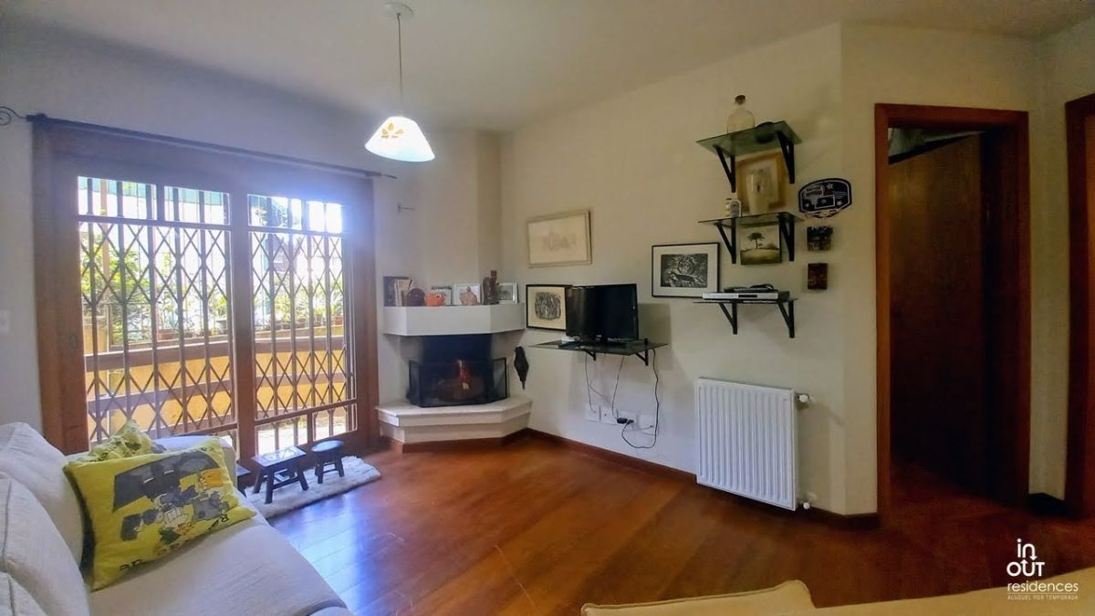 Apto. bem localizado no centro de Gramado