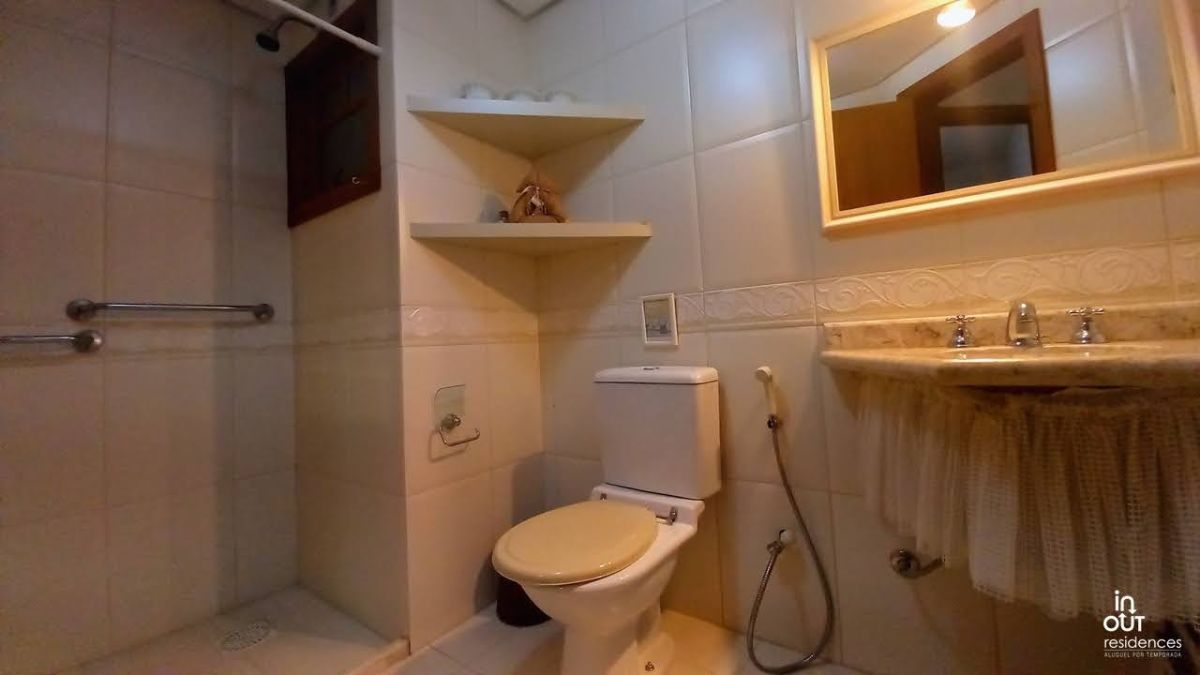 Apto. bem localizado no centro de Gramado