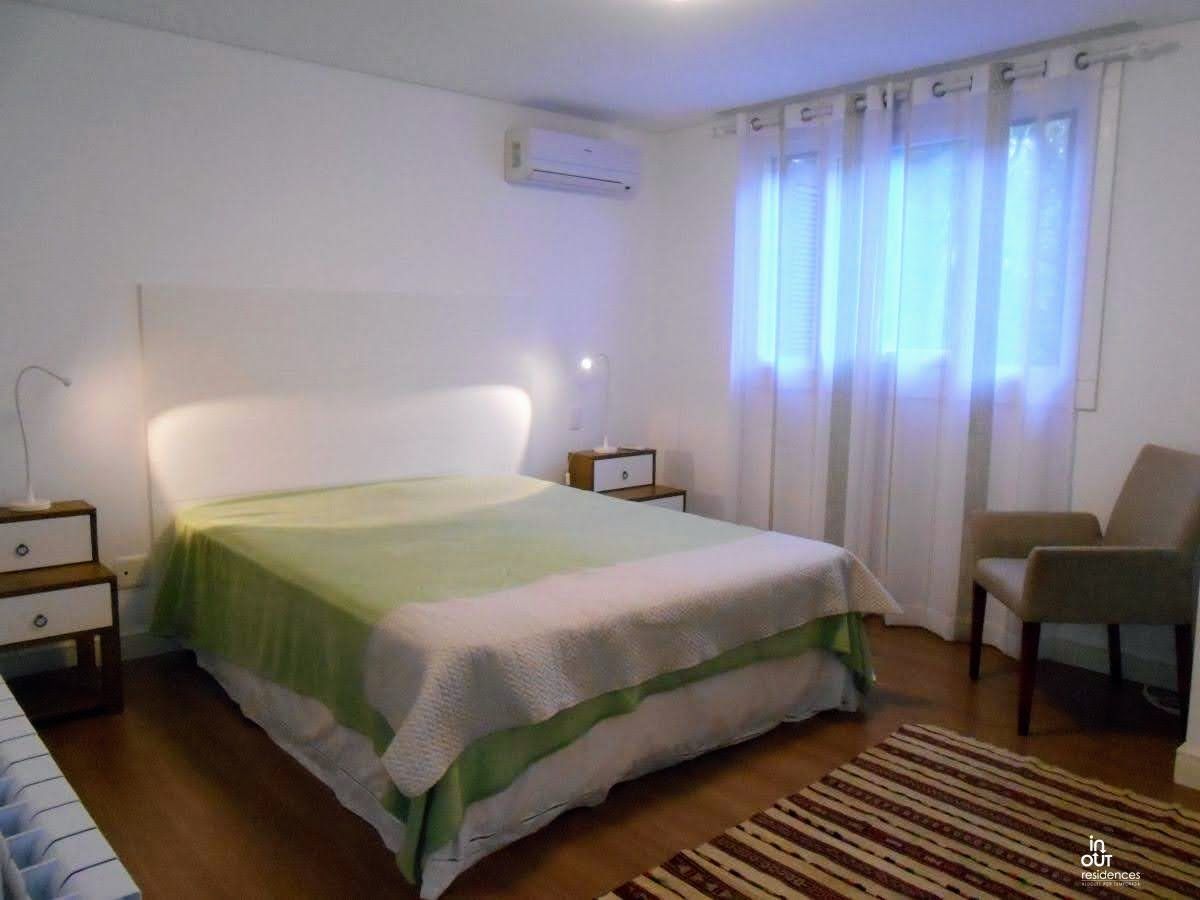 Belíssima cobertura no centro de Gramado com3 Suítes