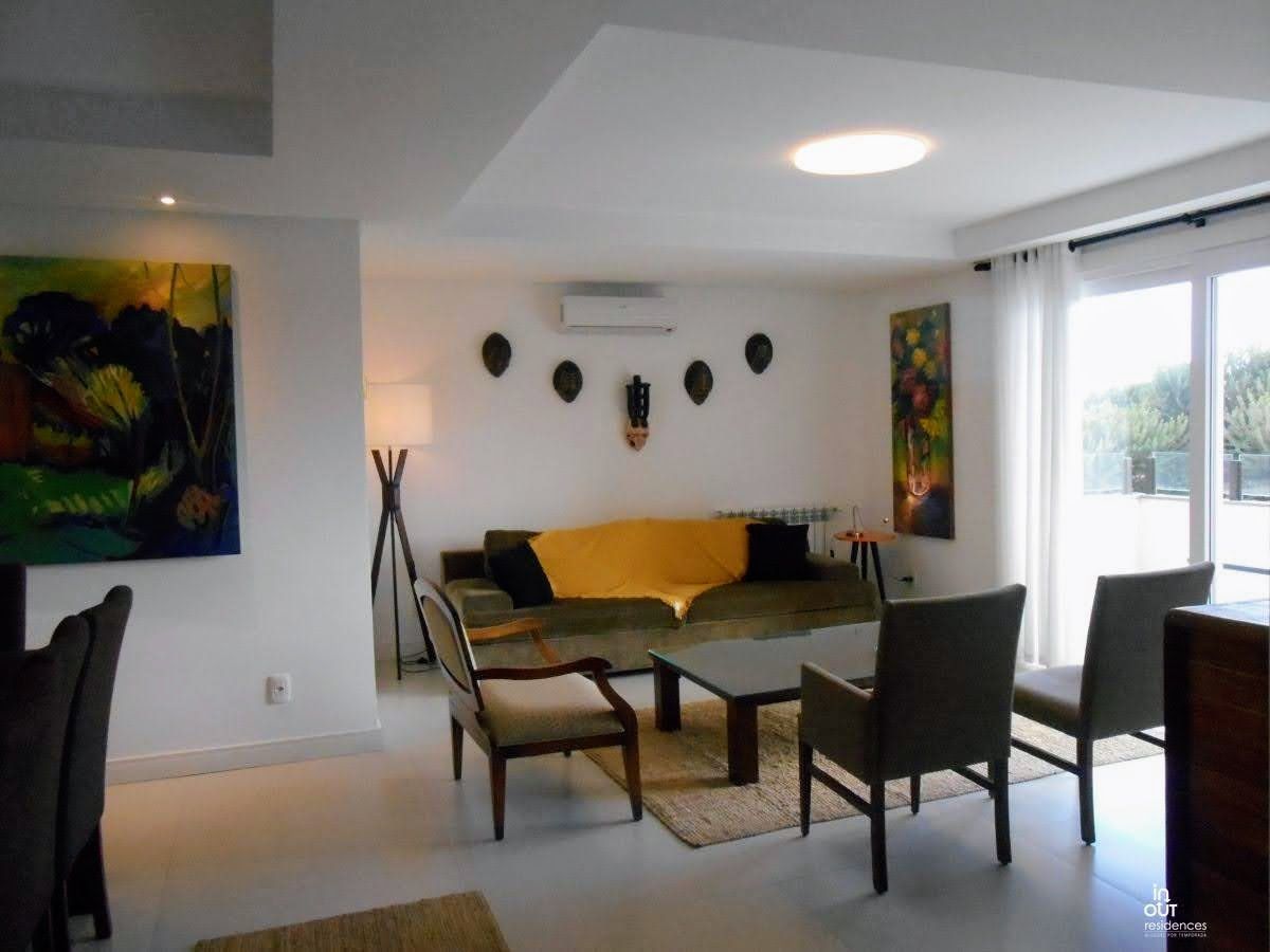 Belíssima cobertura no centro de Gramado com3 Suítes