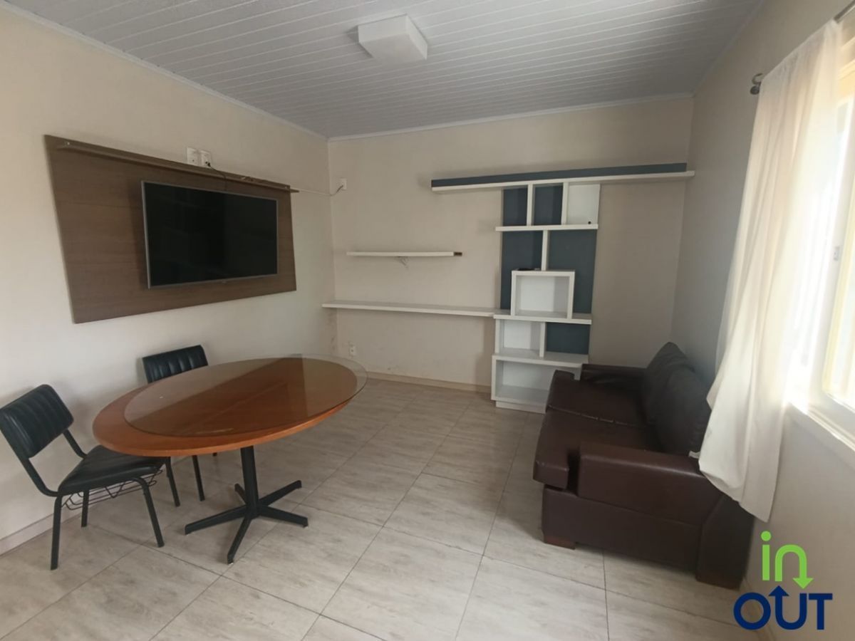 Excelente apartamento no Térreo semimobiliado com 2 quartos