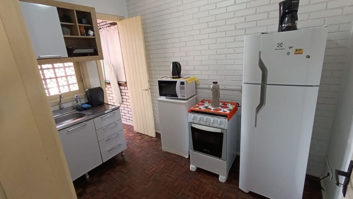 Apartamento mobiliado com 2 quartos no bairro Floresta