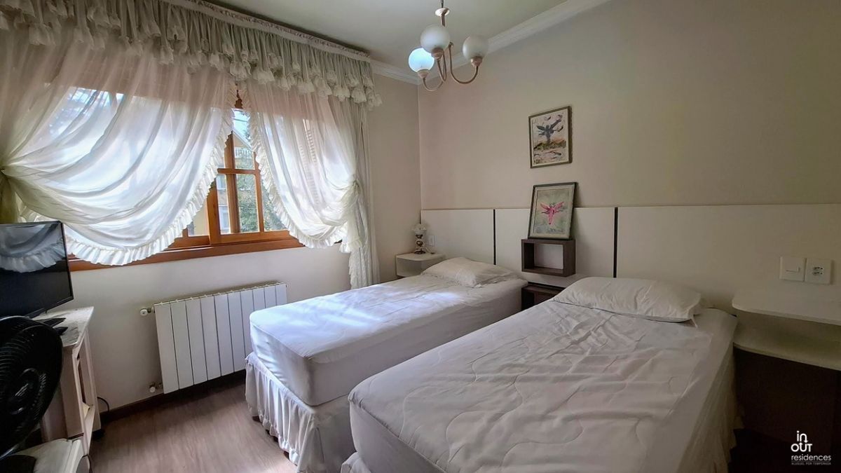 Apto. em Gramado em frente a Praça das Etnias