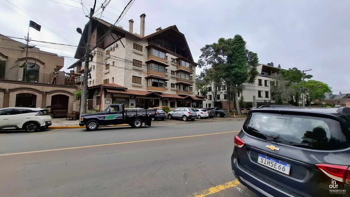 Apto. em Gramado em frente a Praça das Etnias