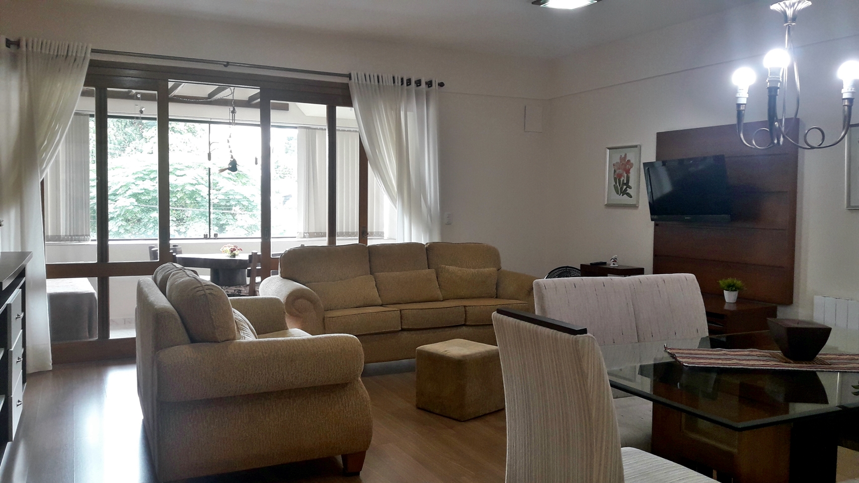 Apto. em Canela próximo ao centro com suíte Apto. em Canela próximo ao centro com suíte
