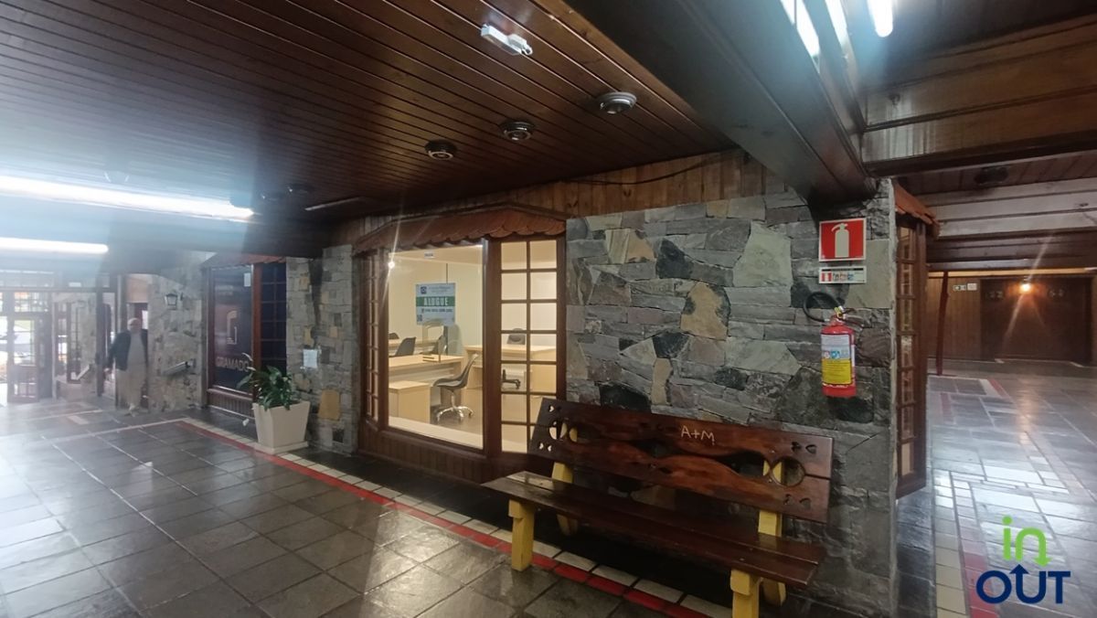 Sala comercial na Avenida Borges de Medeiros