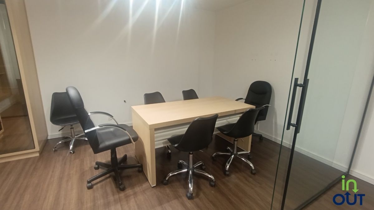 Sala comercial na Avenida Borges de Medeiros