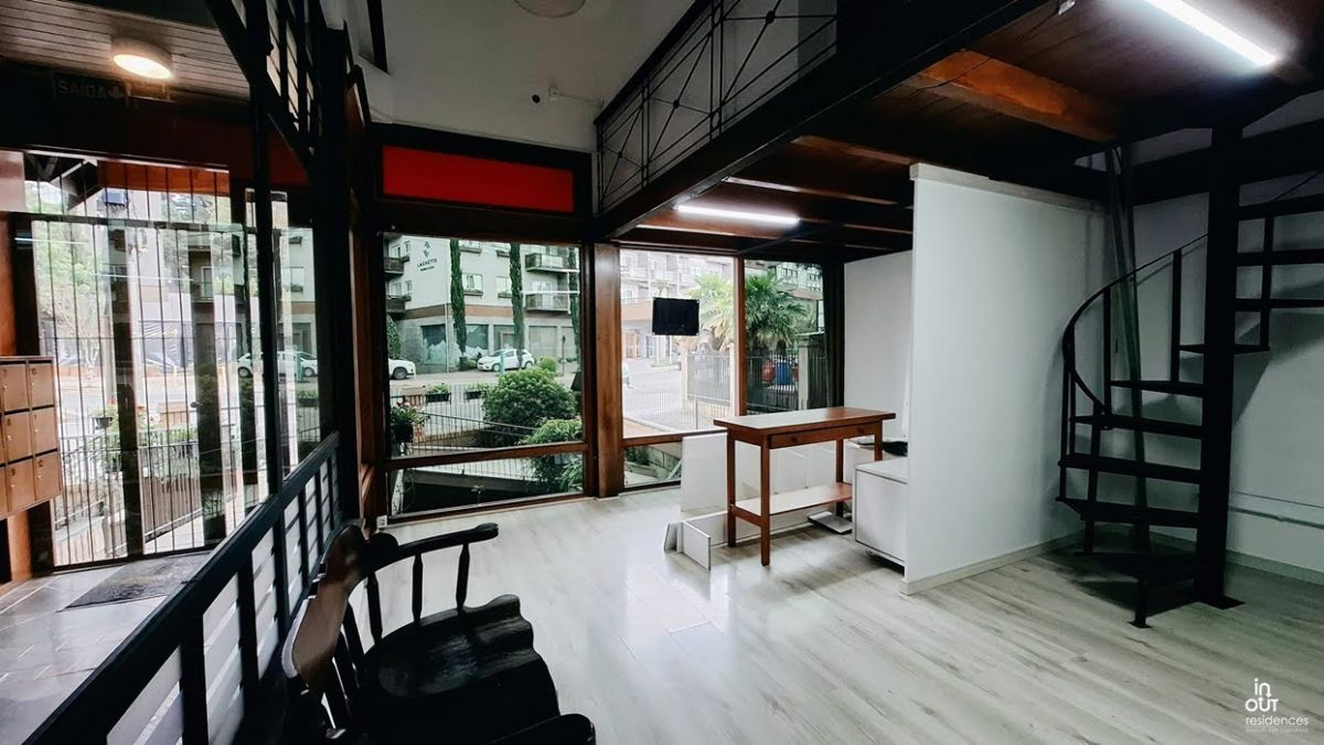 SALA COMERCIAL - 2 PISOS - CENTRO DE GRAMADO