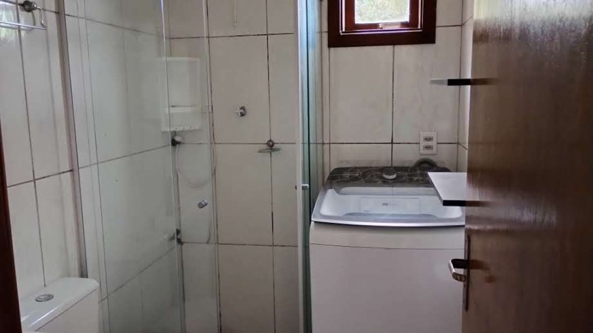 Kitnet semimobiliado no bairro Dutra