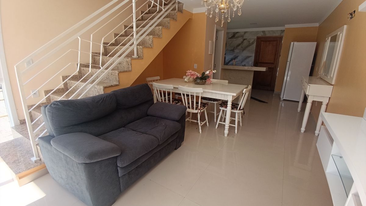 Casa Geminada Semimobiliada - Vila Suzana