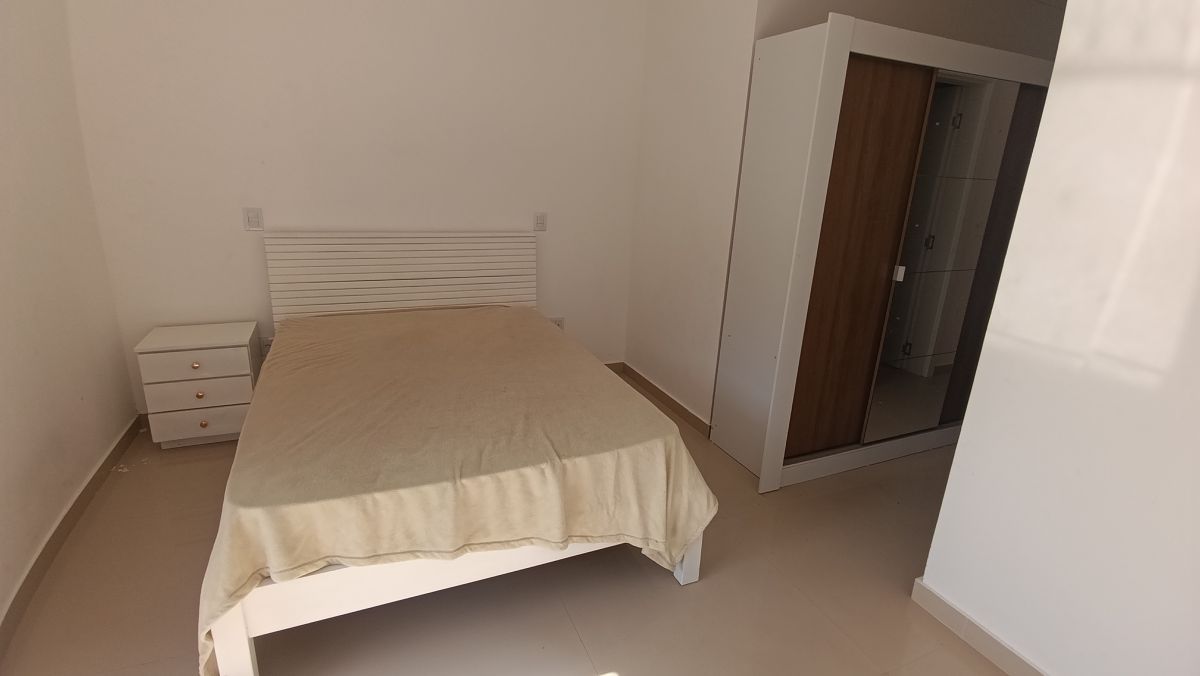 Casa Geminada Semimobiliada - Vila Suzana