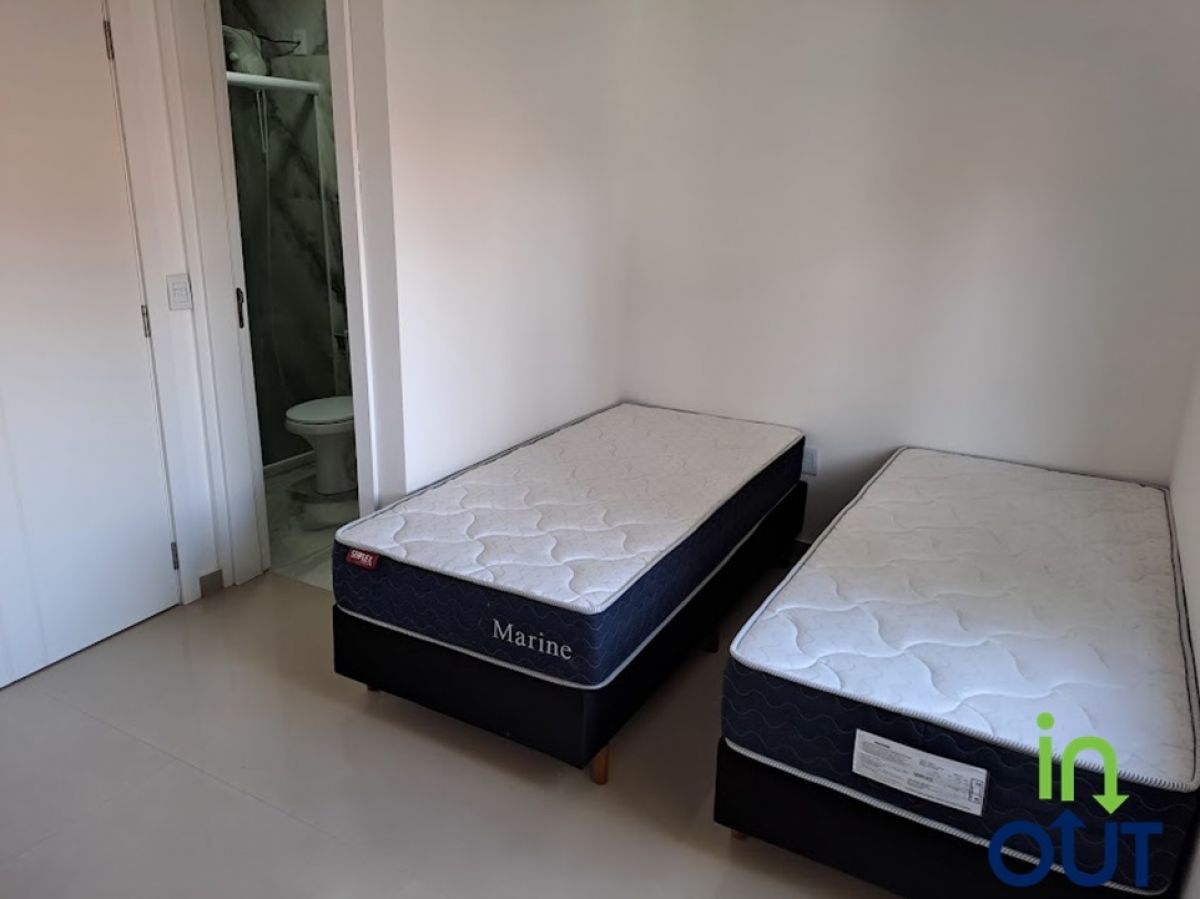 Casa geminada próxima ao centro