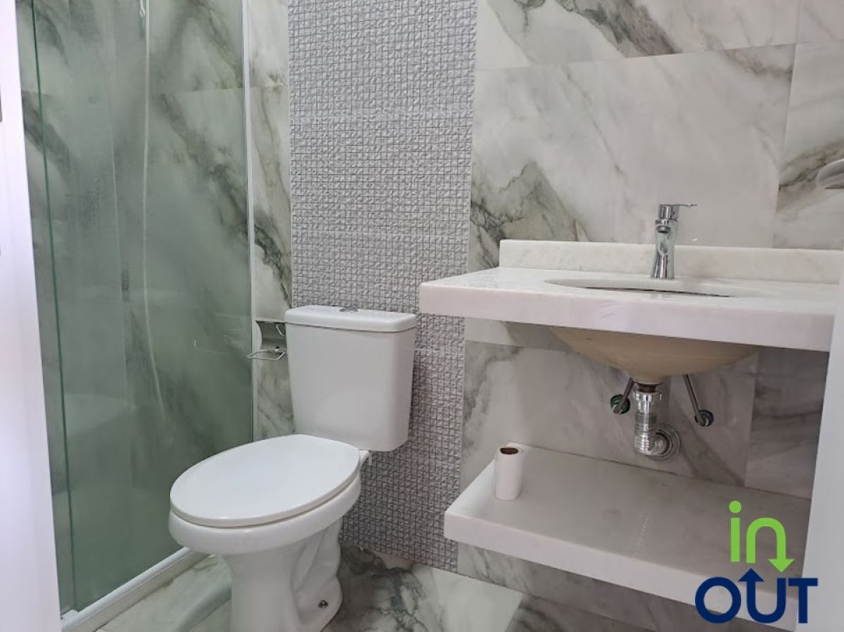 Casa geminada próxima ao centro