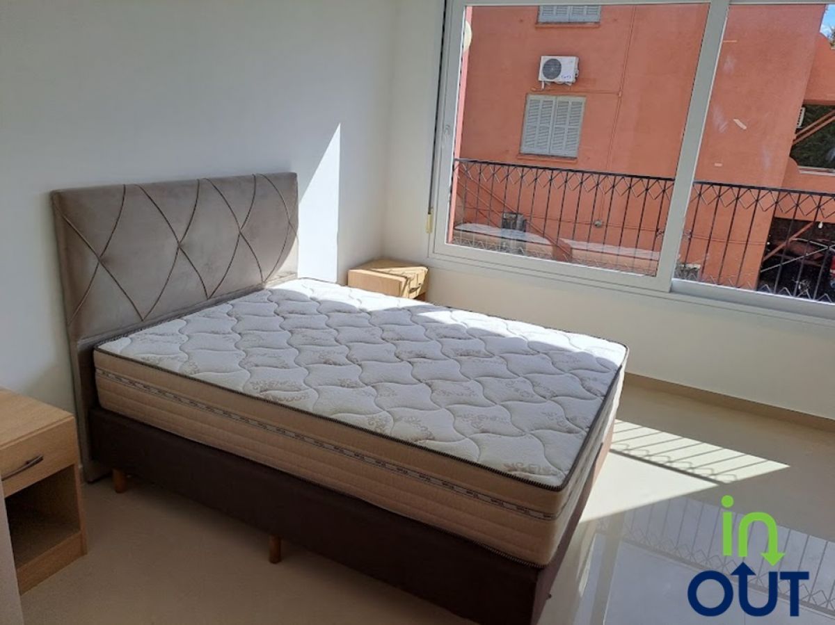 Casa geminada próxima ao centro