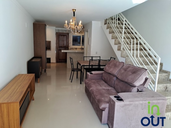 Casa geminada próxima ao centro