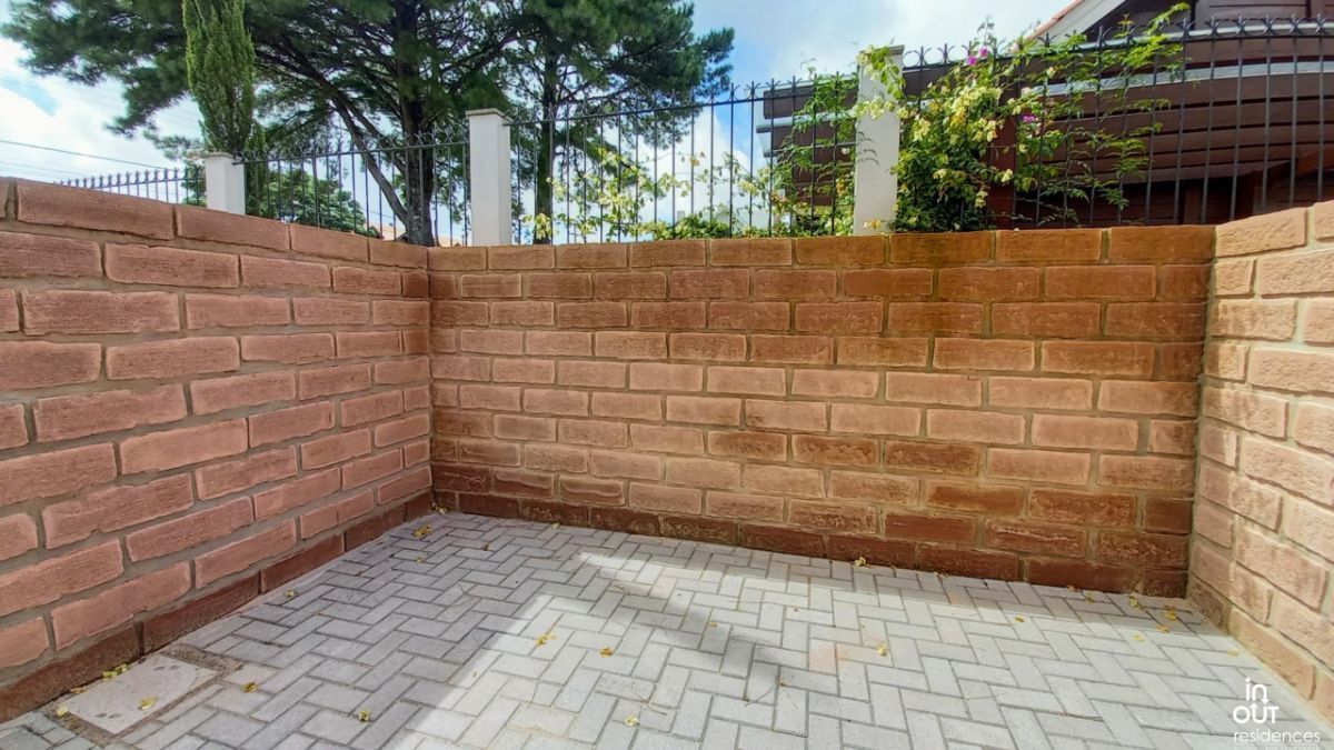 Casa geminada duplex com duas suites