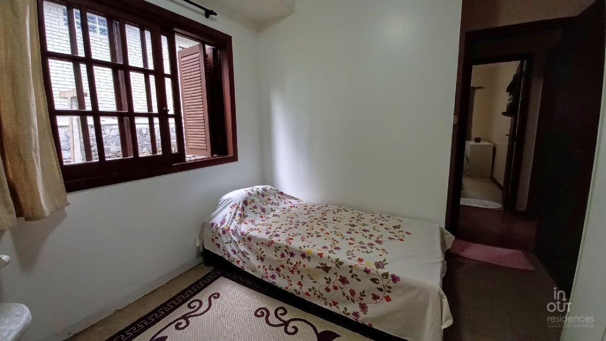 2 Dormitórios em condomínio com piscina no Lago Negro