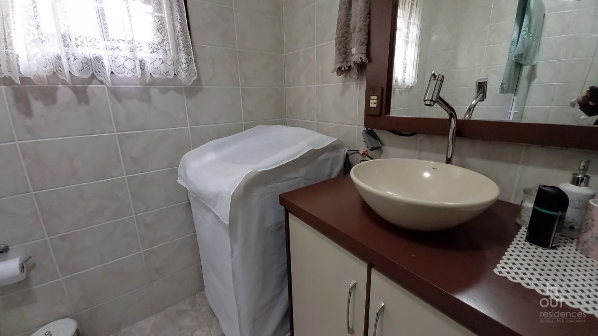 2 Dormitórios em condomínio com piscina no Lago Negro