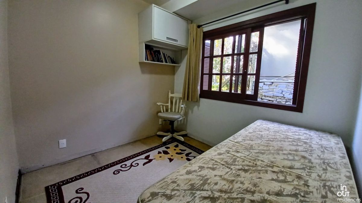 2 Dormitórios em condomínio com piscina no Lago Negro