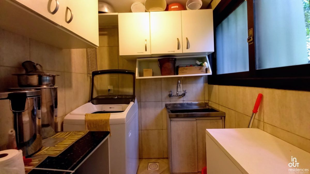 Encantadora casa 3 Dormitórios no Centro de Canela