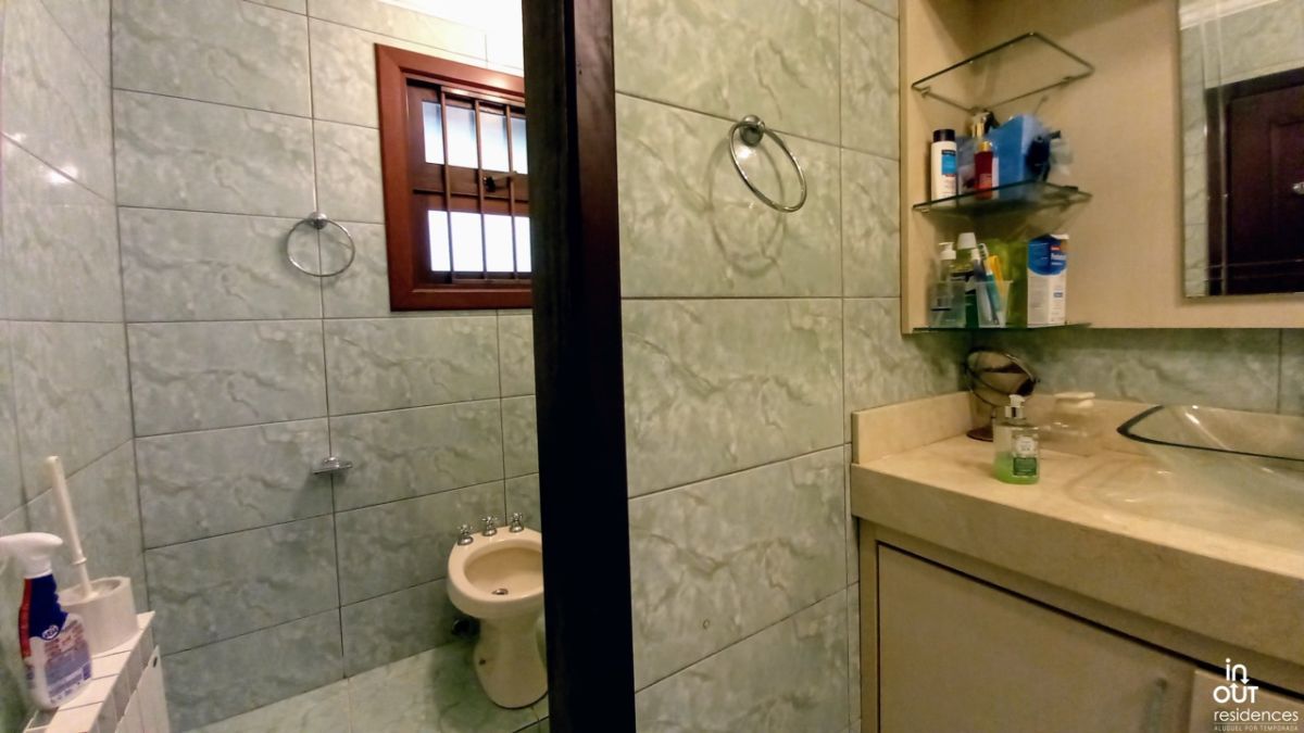Encantadora casa 3 Dormitórios no Centro de Canela