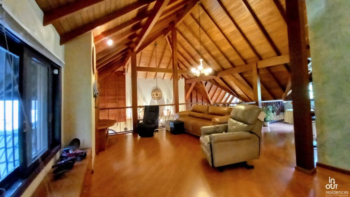 Encantadora casa 3 Dormitórios no Centro de Canela