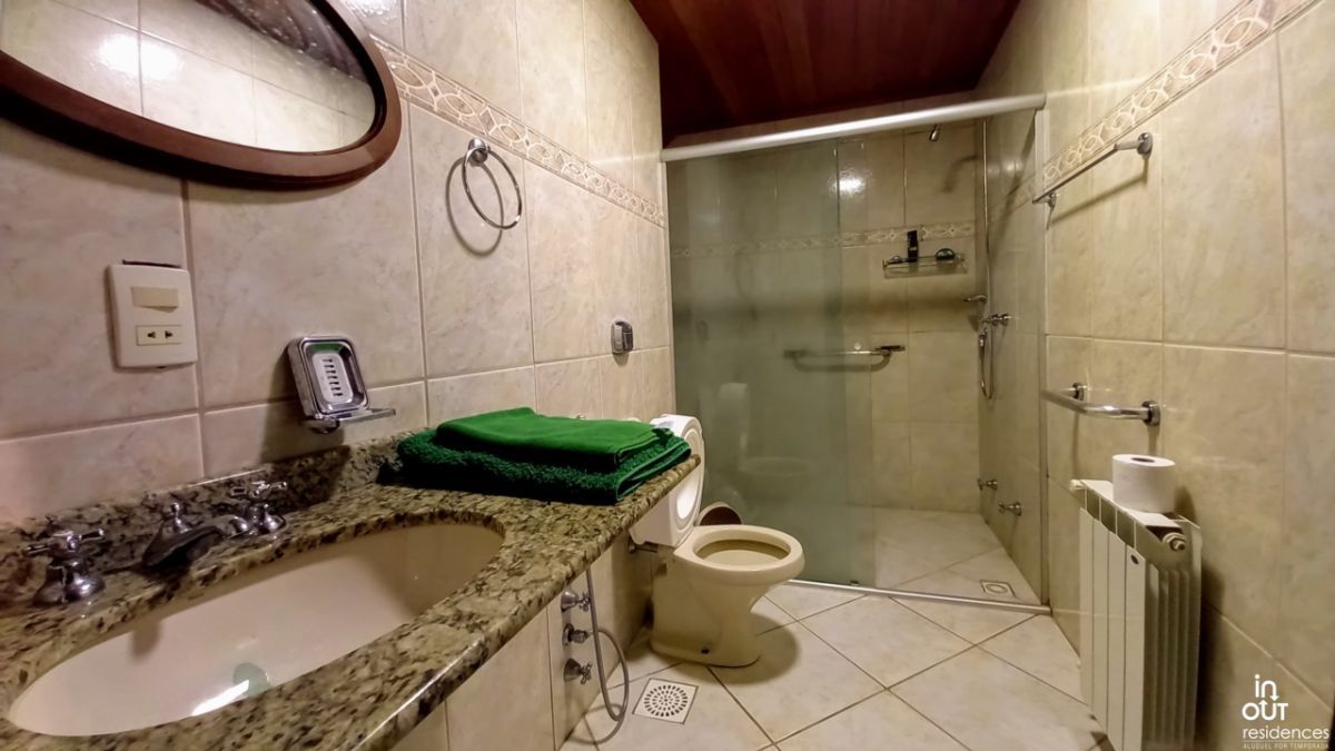 Encantadora casa 3 Dormitórios no Centro de Canela