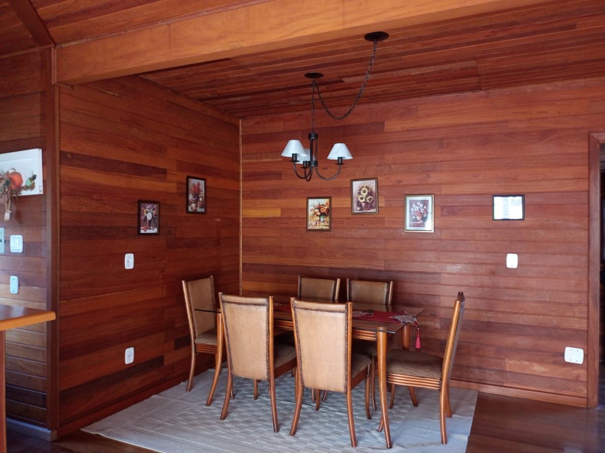 Casa mobiliada com 3 dormitórios em Gramado