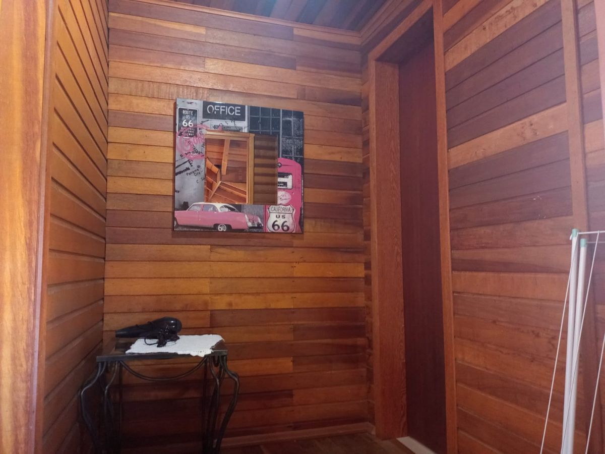 Casa mobiliada com 3 dormitórios em Gramado