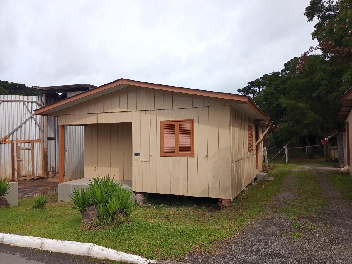 Casa de Madeira 2 Dorm. na Vila Moura