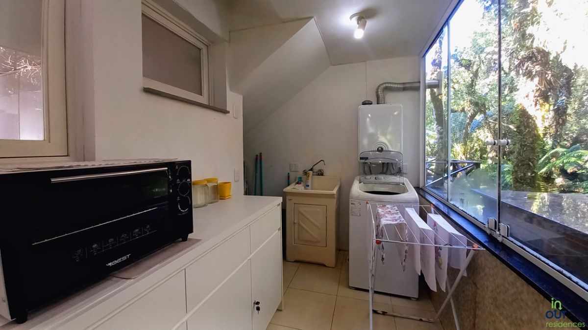 Casa 3 Dormitórios com suíte no Quinta da Serra