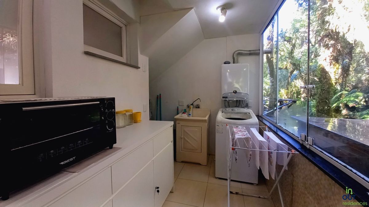 Casa 3 Dormitórios com suíte no Quinta da Serra