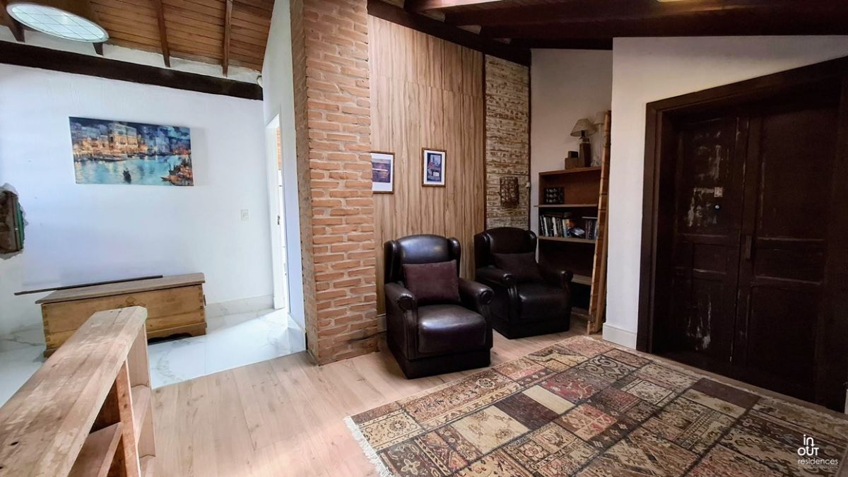 Belíssima  Casa 3 Dormitórios na Vila Suzana em Canela