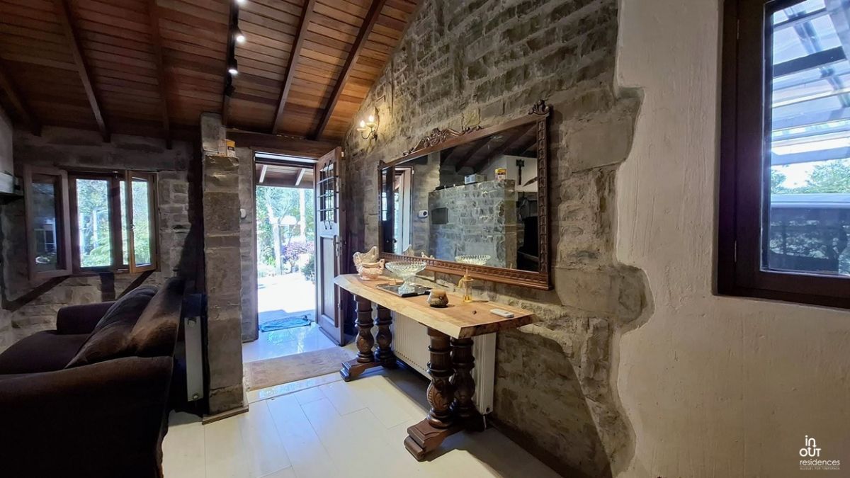 Belíssima  Casa 3 Dormitórios na Vila Suzana em Canela