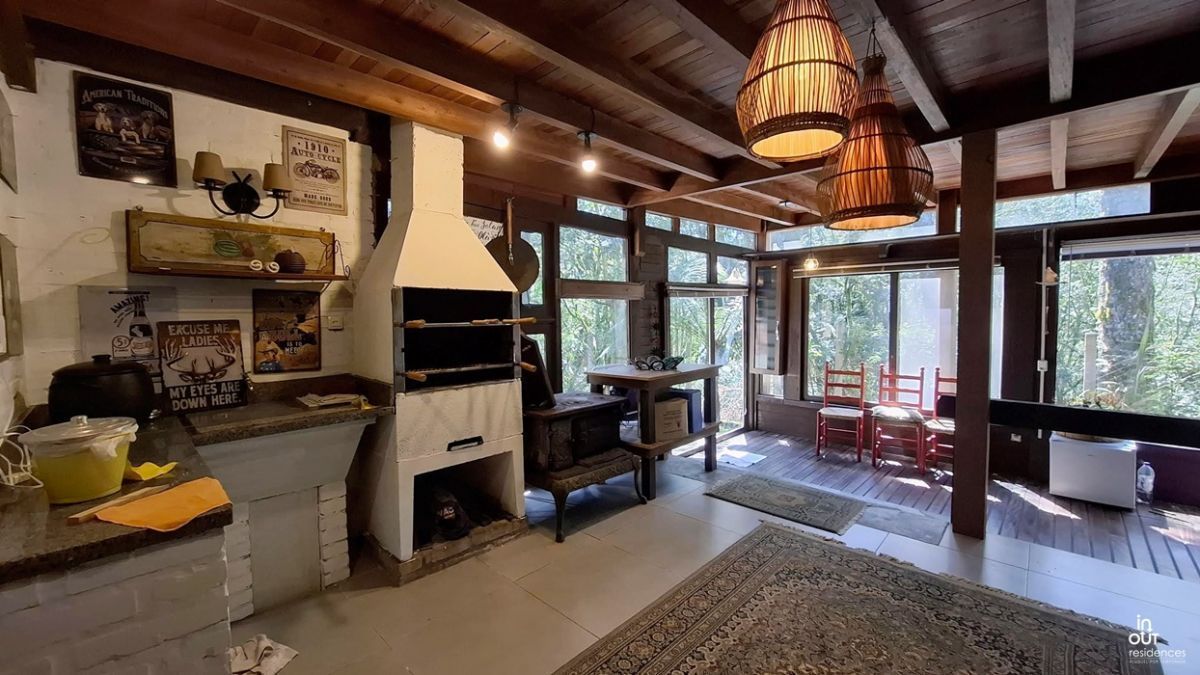 Belíssima  Casa 3 Dormitórios na Vila Suzana em Canela