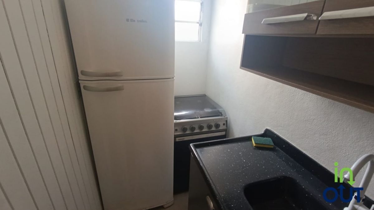 Apartamento de 2 quartos semi-mobiliado em Gramado