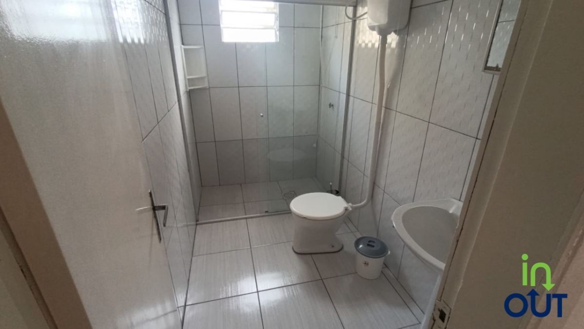 Apartamento de 2 quartos semi-mobiliado em Gramado
